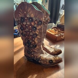 listing-status-banner